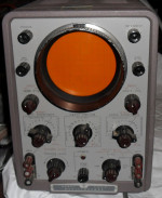 oscilloscopes_waveform_analyzers:130a.jpg